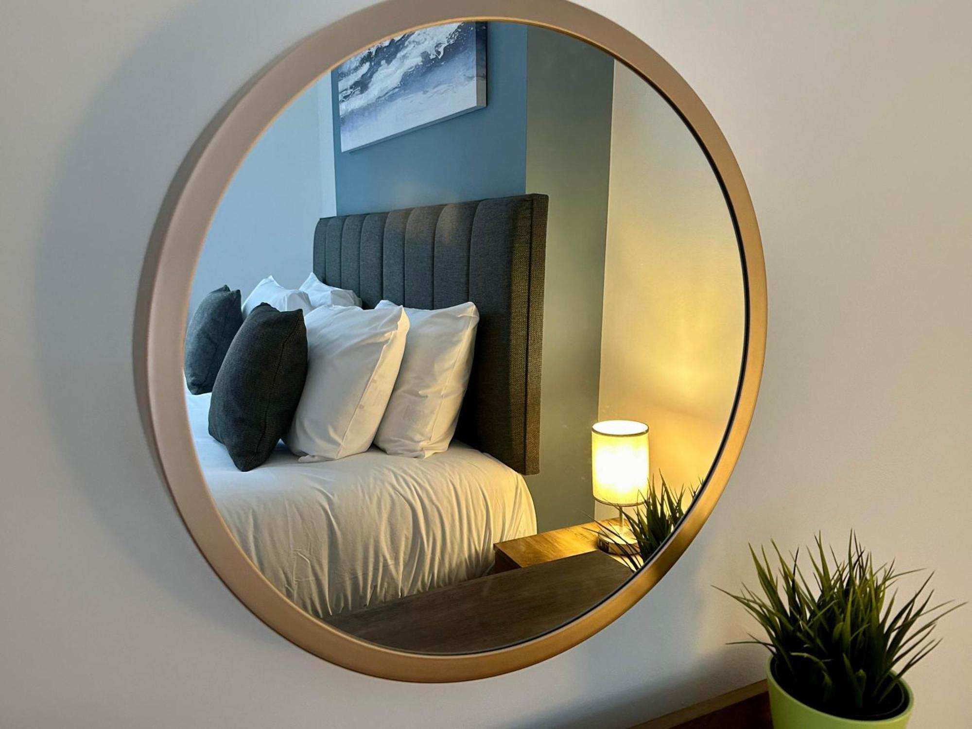 Hyde Brewery House - 2 Bedroom House With Parking Винчестер Экстерьер фото